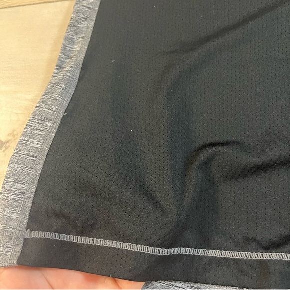 Nike Women's Gray and Black Tank Top - Picture 14 of 14